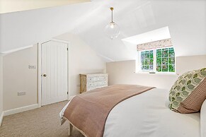 Honeypot Cottage - From 500 Per Night