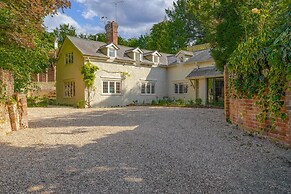Honeypot Cottage - From 500 Per Night