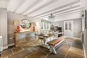 Honeypot Cottage - From 500 Per Night