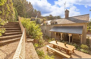Honeypot Cottage - From 500 Per Night