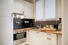 Paris Sevigne Elegant residence