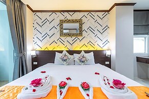 The Chic Patong