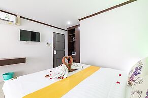 The Chic Patong