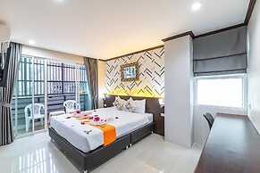 The Chic Patong