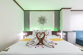 The Chic Patong