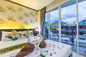 The Chic Patong