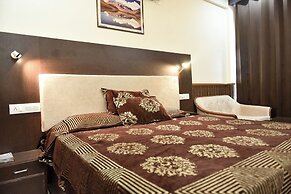 Munish Resorts