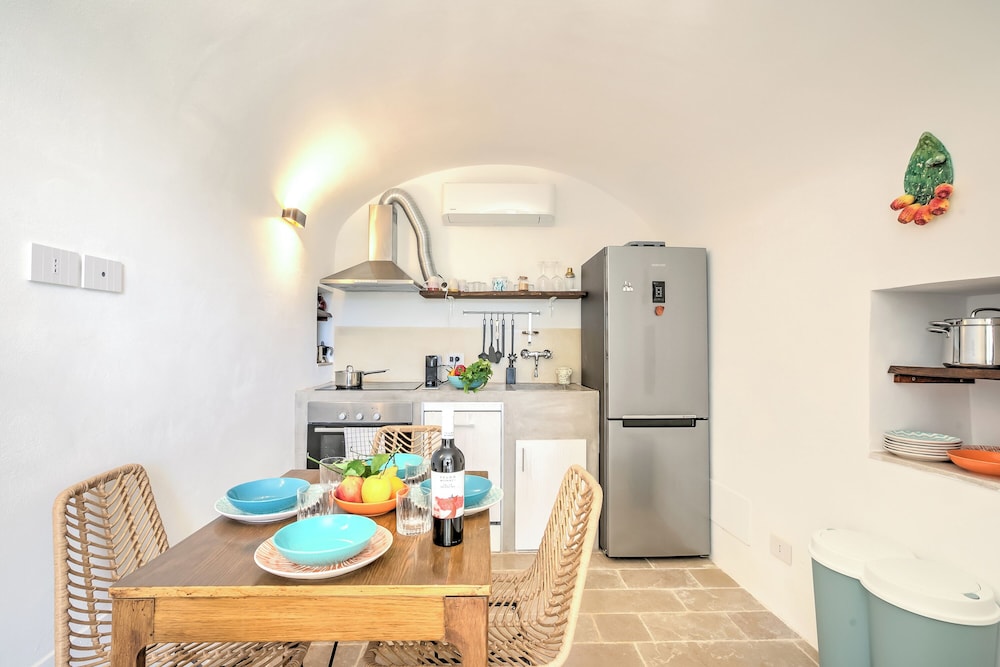 Dimora Tra Gli Ulivi With Private Jacuzzi