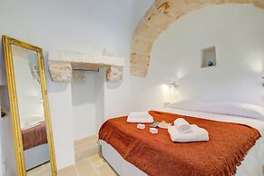 Dimora Tra Gli Ulivi With Private Jacuzzi