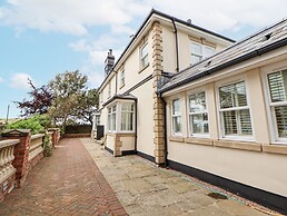 Mount House