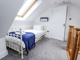 Mount House