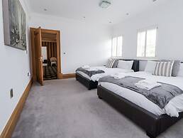 Mount House