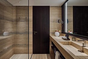 The Florentin by Althoff Collection