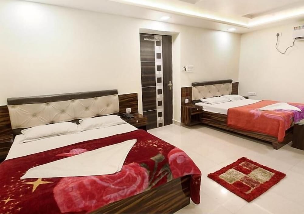 Hotel LR Regency