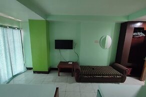 Green Ridge Apartelle