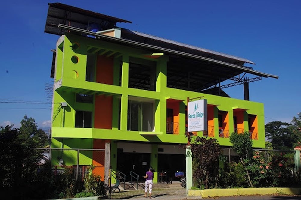 Green Ridge Apartelle
