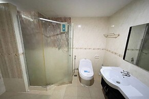 Lucky Inn Suites