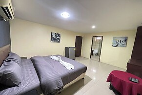 Lucky Inn Suites