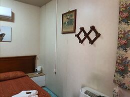 GARDEN HOTEL