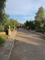 GARDEN HOTEL