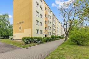 RentPlanet - Apartament Piastowska
