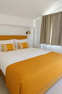Milolithos Sunkissed Getaway Seaside Pool Escape