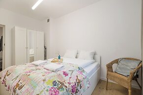 ShortStayPoland Stępińska B181