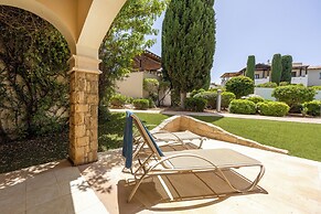 Da02 Adjacent to Aphrodite Hills Pool View