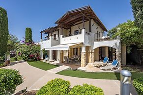 Da02 Adjacent to Aphrodite Hills Pool View