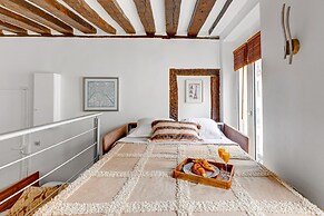 Elegant Studio in Le Marais - Sleeps 4