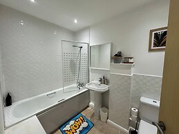 3 Bed-sleeps 6-garden-parking-pets
