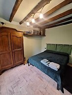 Il Corridore - Piccolo Borgo Tralacoasta