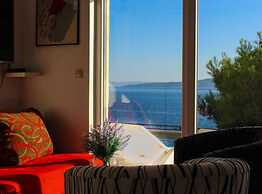 Seafront Apartment Sea Relax With Private Pool