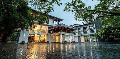 Grand Minaro