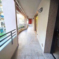 Central Apartment Caniggia 1 With Terrace in Como
