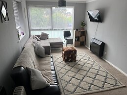 Enfield City Apartment Retreat
