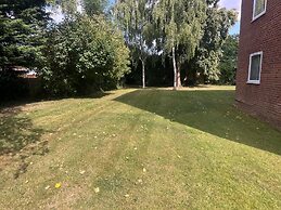 Enfield City Apartment Retreat