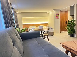 Khalkedon Suites