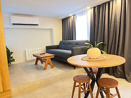 Khalkedon Suites