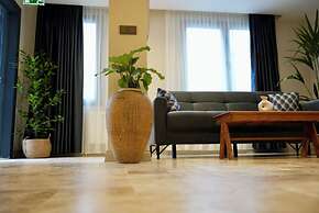 Khalkedon Suites