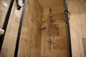 Khalkedon Suites