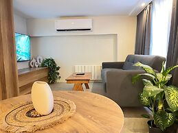 Khalkedon Suites