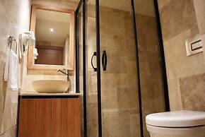 Khalkedon Suites