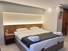 Khalkedon Suites