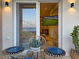 JM Dēos Suites