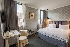 Hotel Day Inn