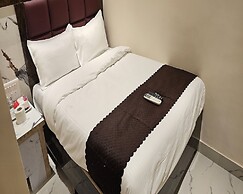 Hotel Rishi Palace