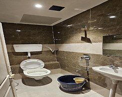Hotel Rishi Palace