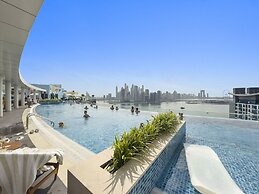 Highend Ultra Luxury with Rooftop Pool