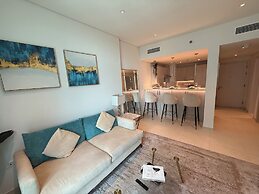 Highend Ultra Luxury with Rooftop Pool